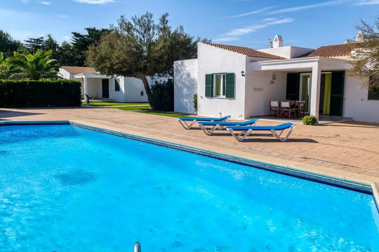 Apartamentos Las Golondrinas Cala'N Bosch  Spain