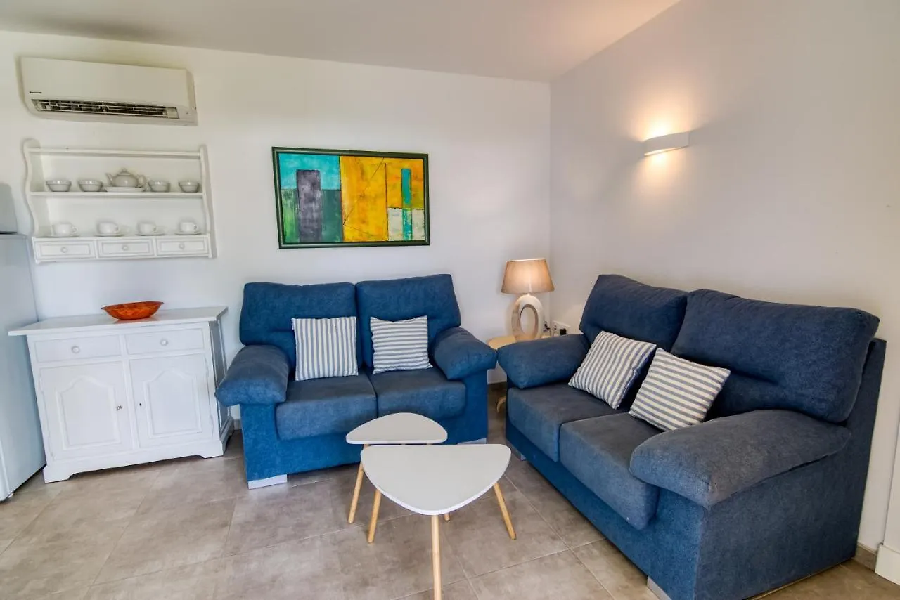 Apartamentos Las Golondrinas Cala en Bosch